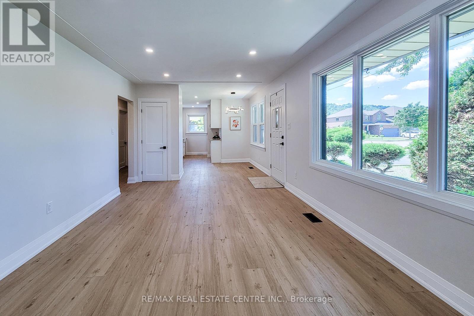220 WINONA ROAD - 13