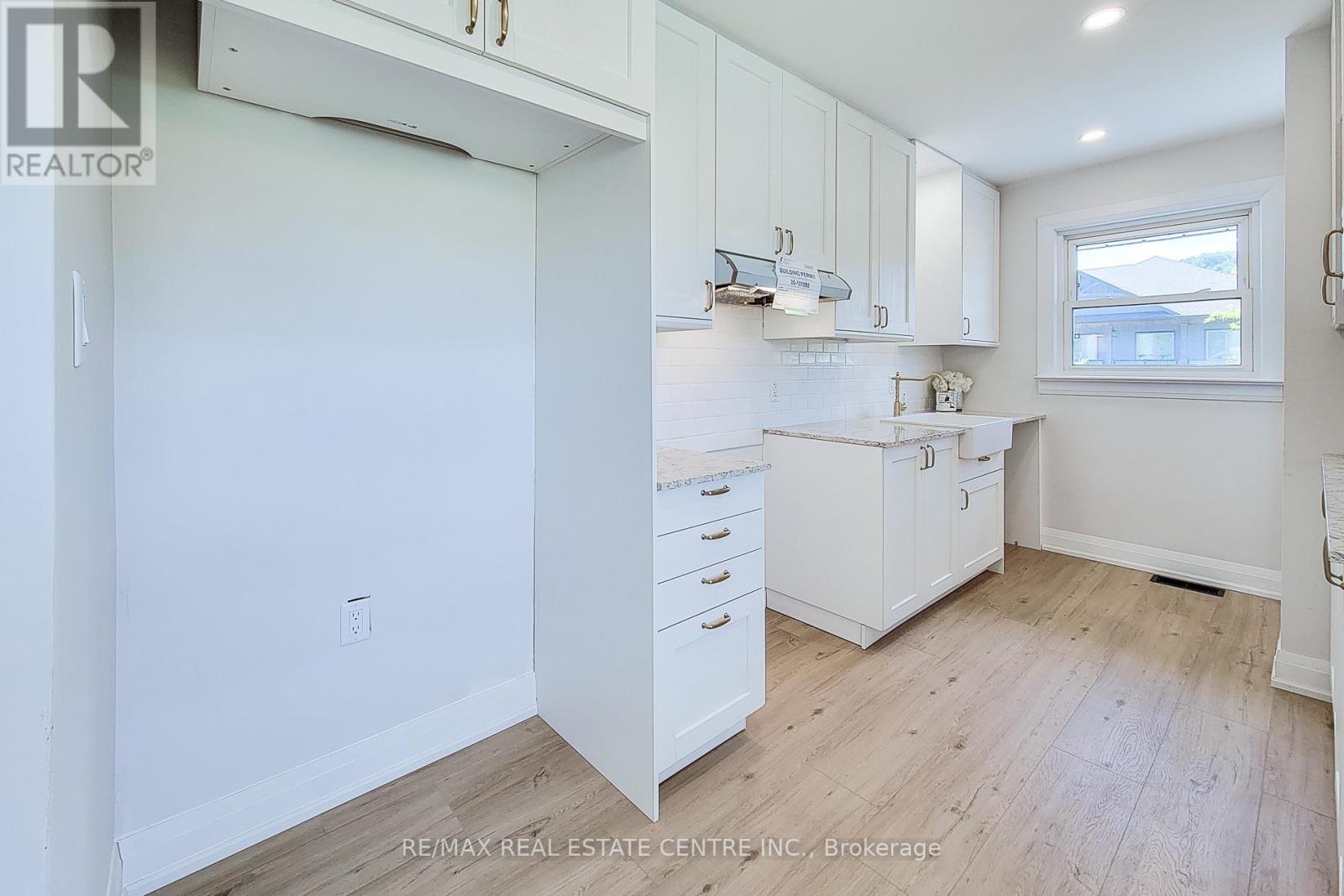 220 WINONA ROAD - 17