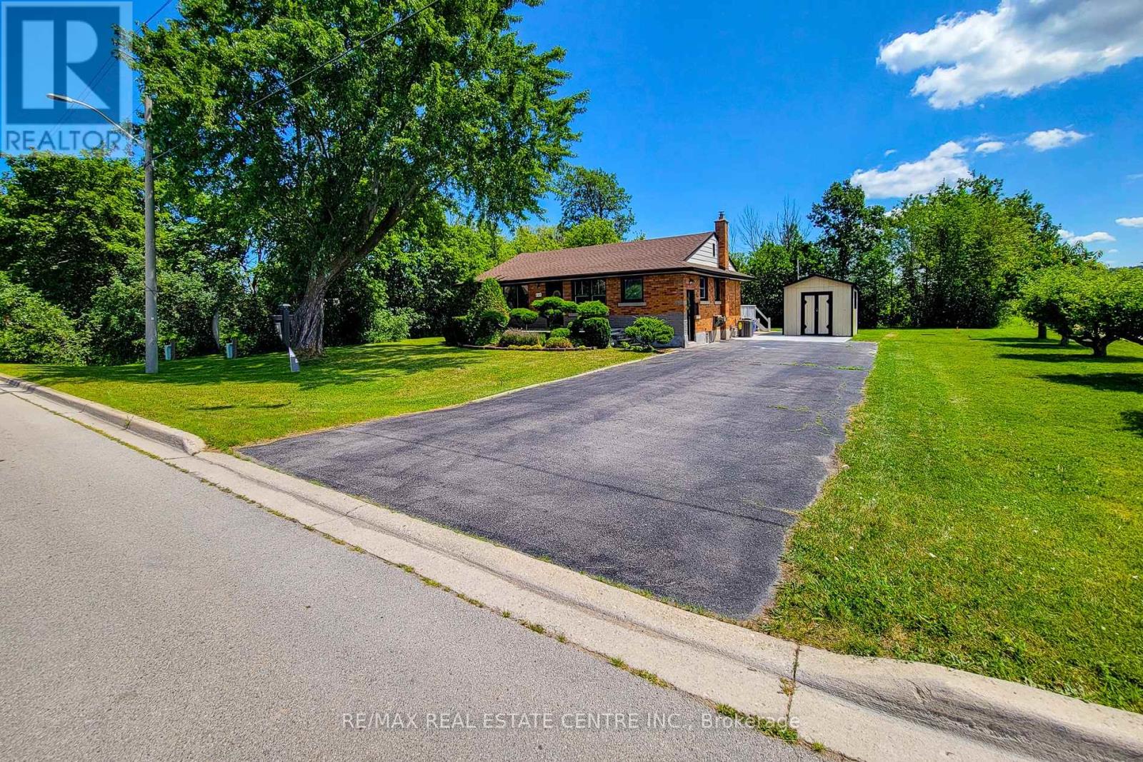 220 WINONA ROAD - 2