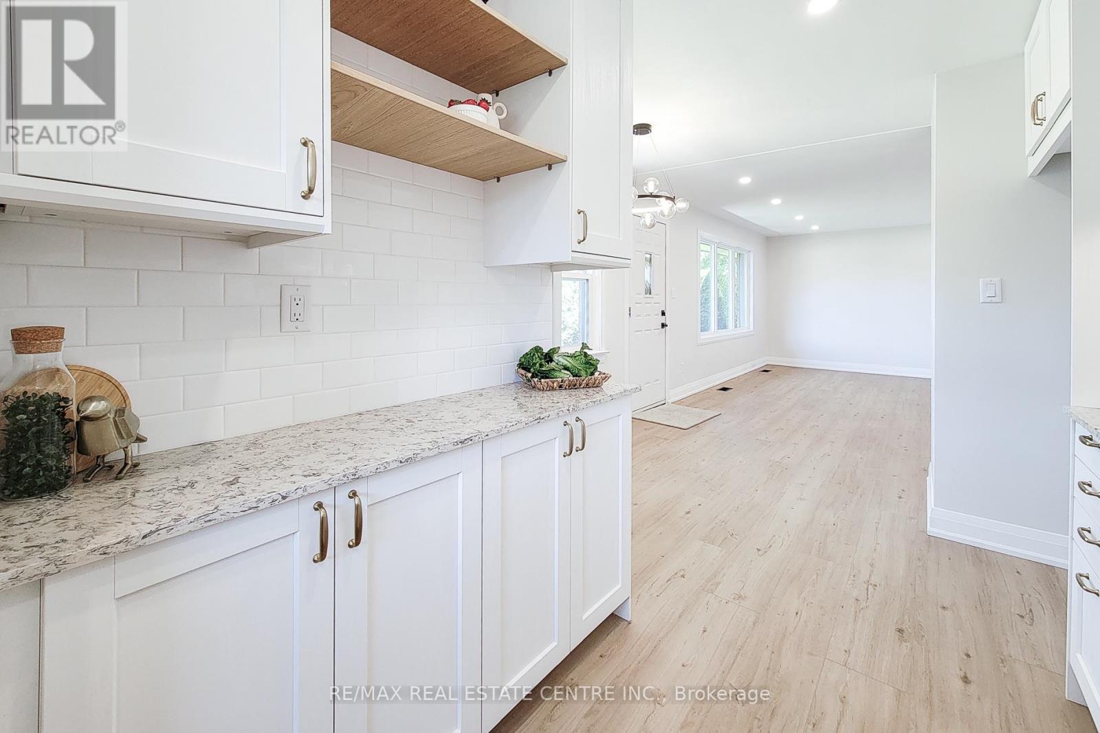 220 WINONA ROAD - 20