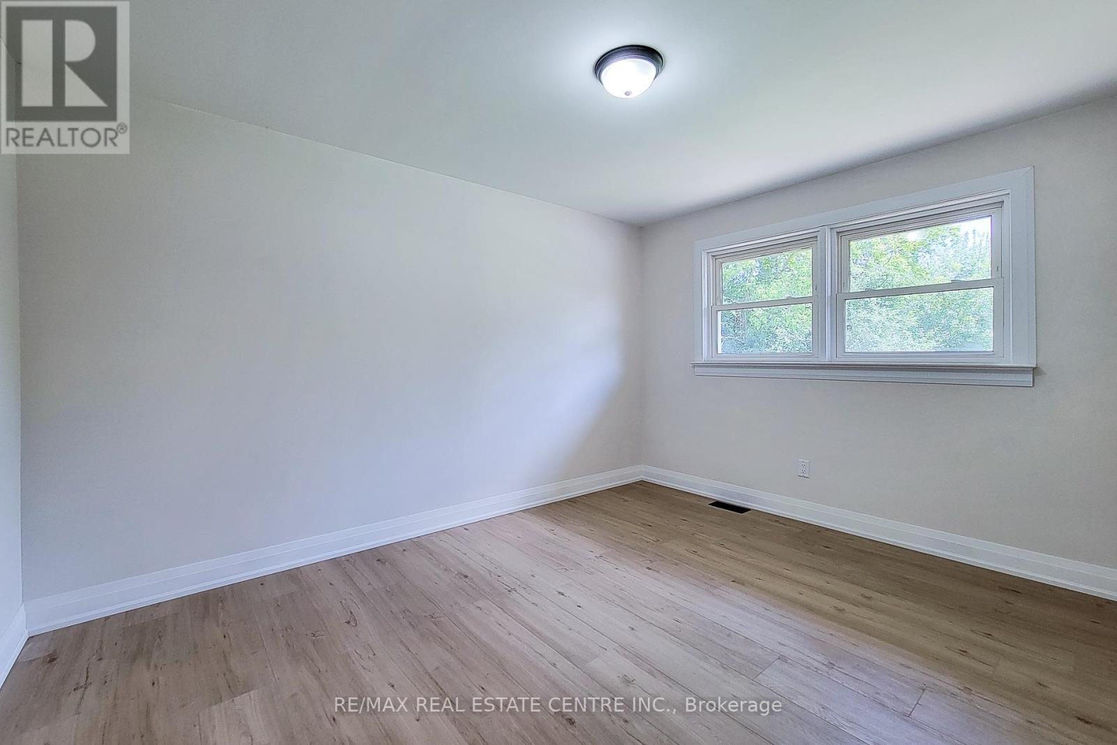 220 WINONA ROAD - 23