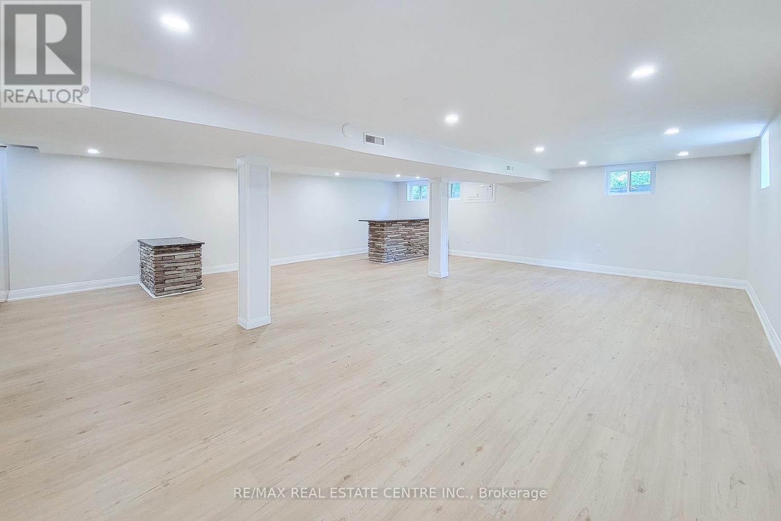 220 WINONA ROAD - 36
