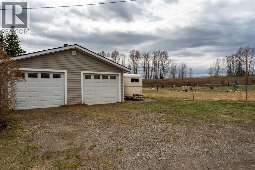 370 16 Avenue - 7