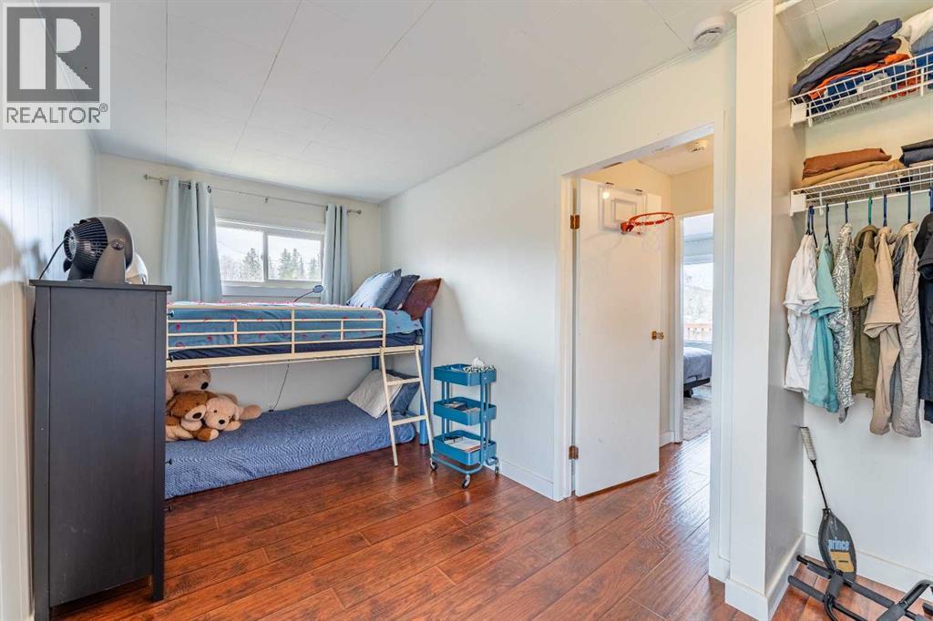 370 16 Avenue - 42