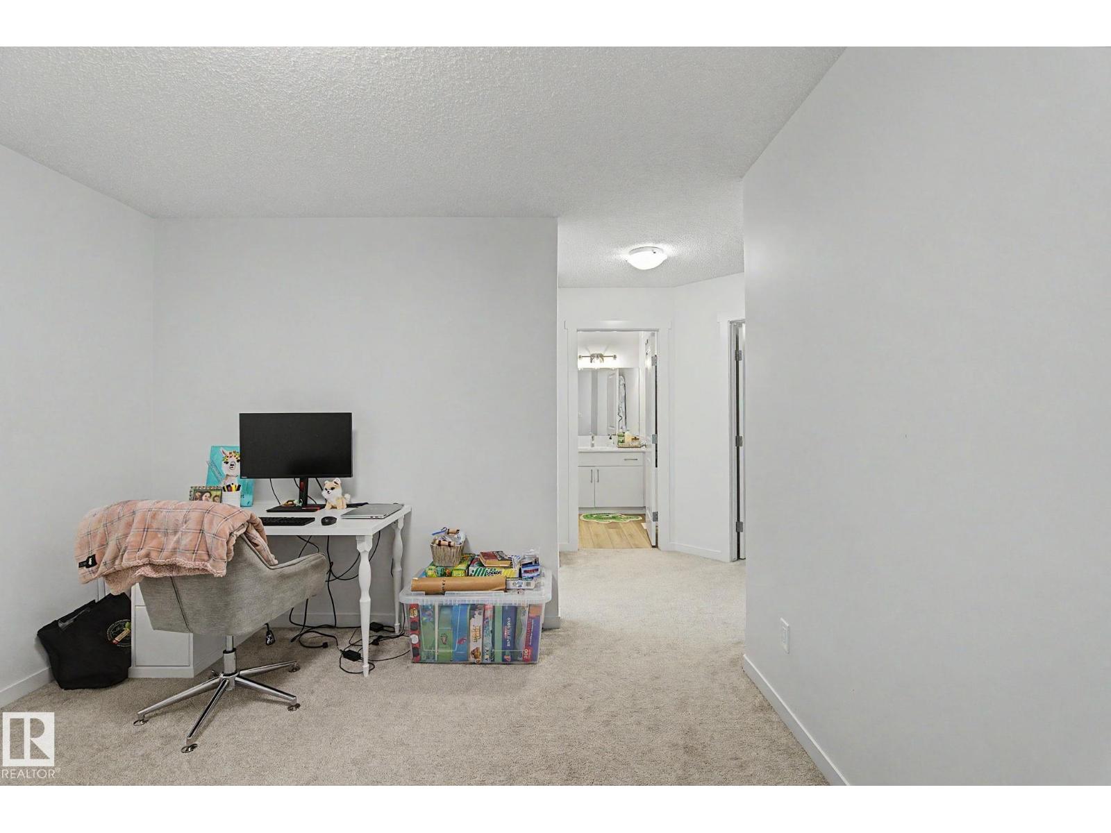 #12 905 172 ST SW - 25