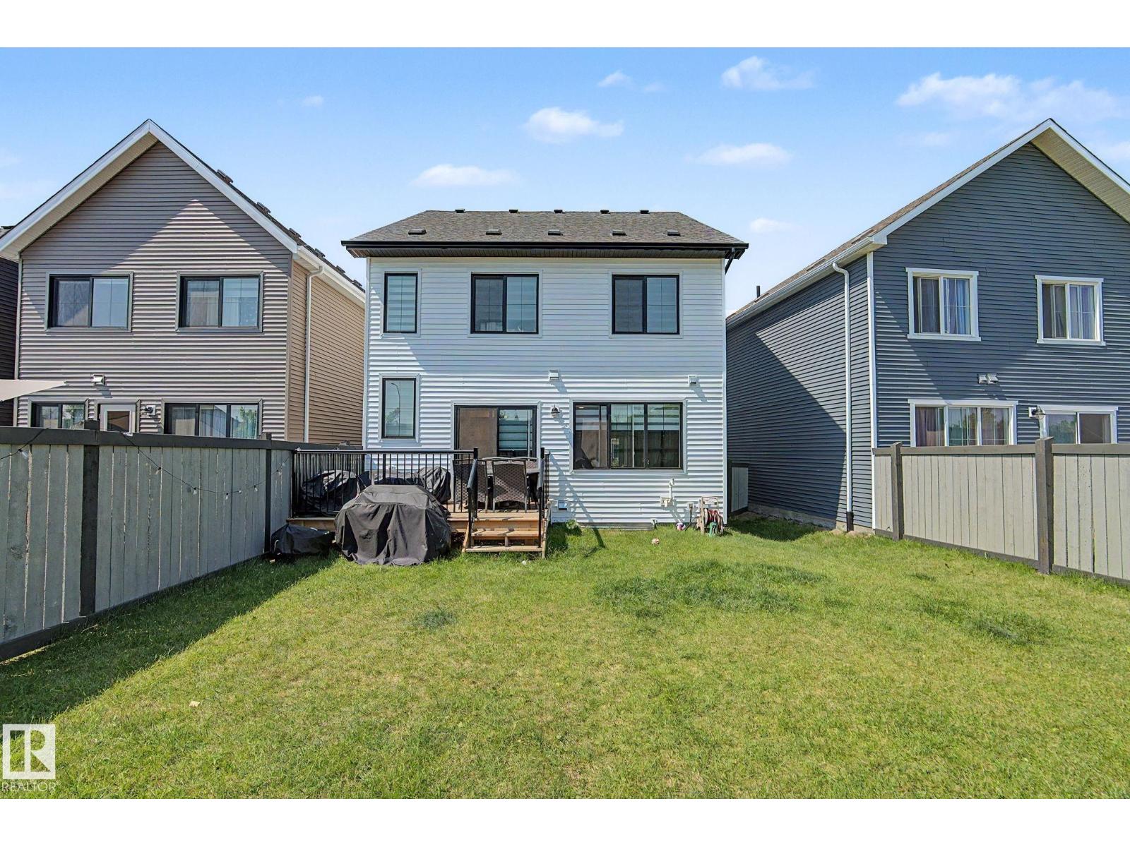 #12 905 172 ST SW - 53