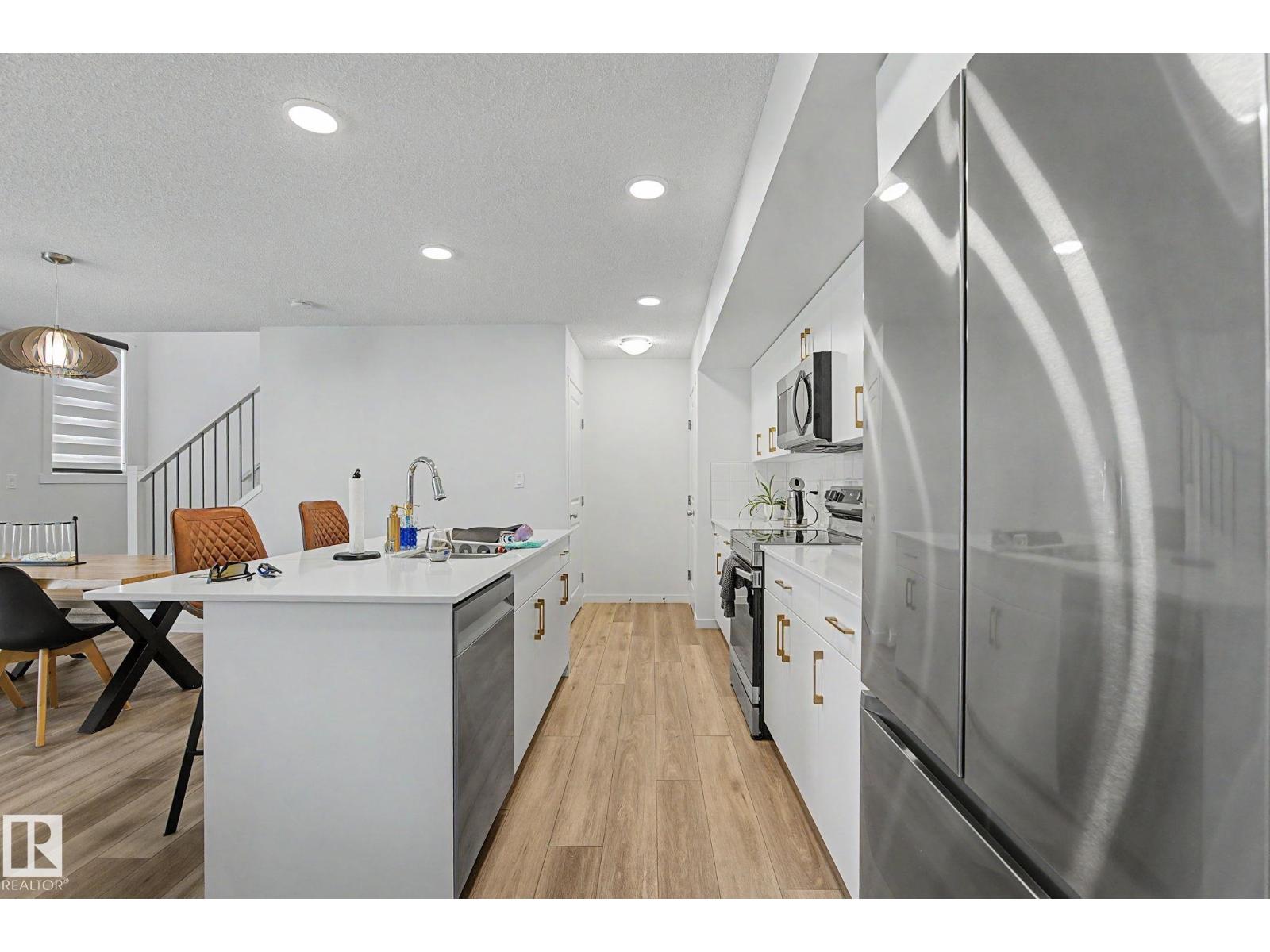 #12 905 172 ST SW - Image 9