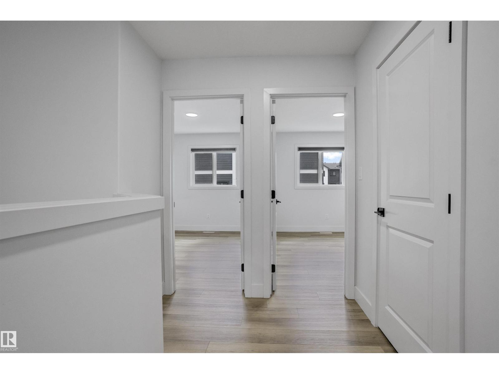1915 164 ST SW - 31