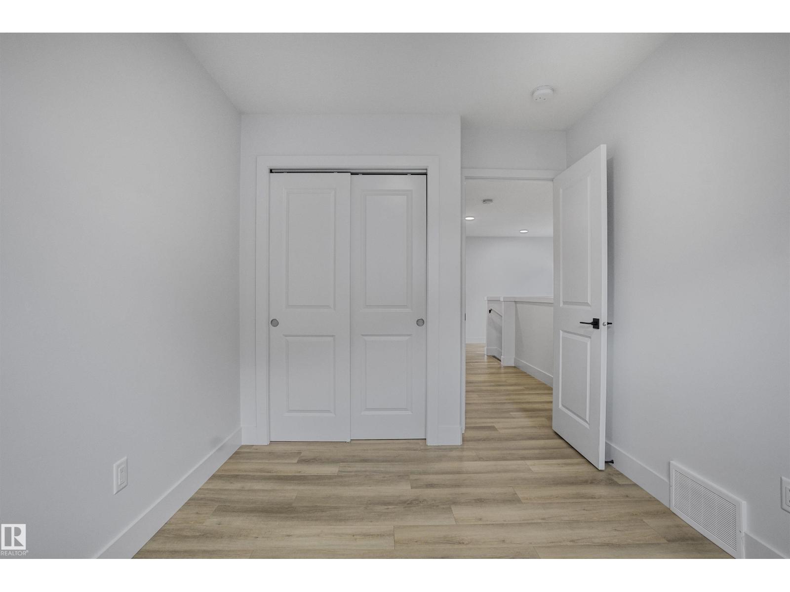 1915 164 ST SW - 37