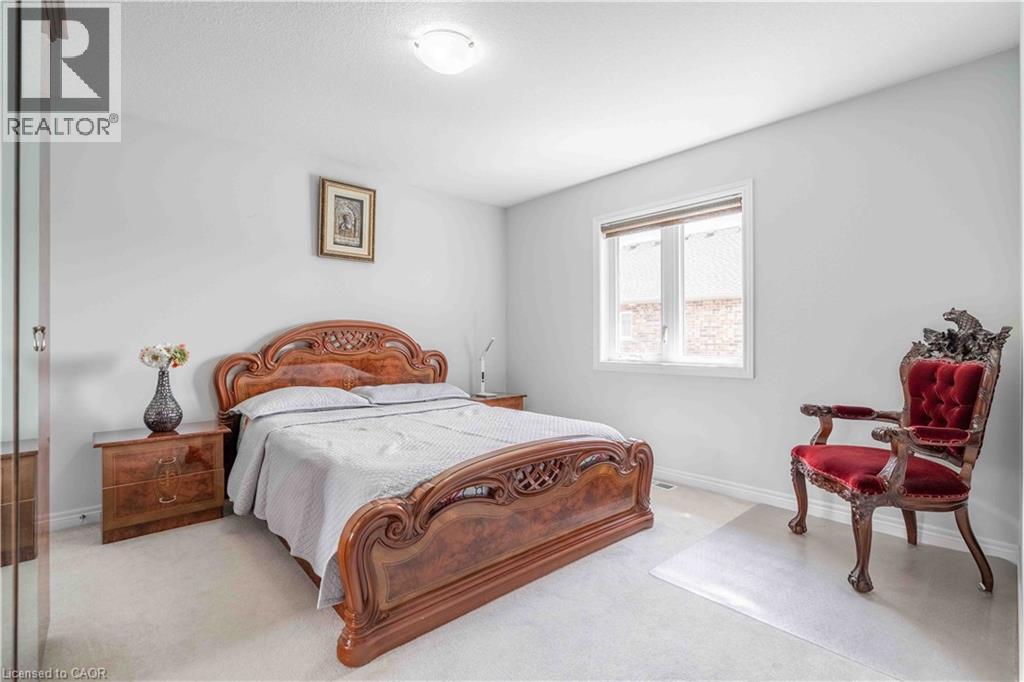 3 NARBONNE Crescent - 39