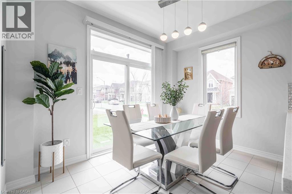 3 NARBONNE Crescent - 16