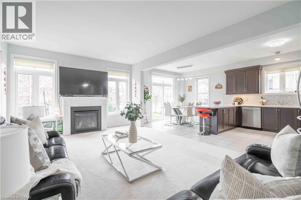 3 NARBONNE Crescent - 10