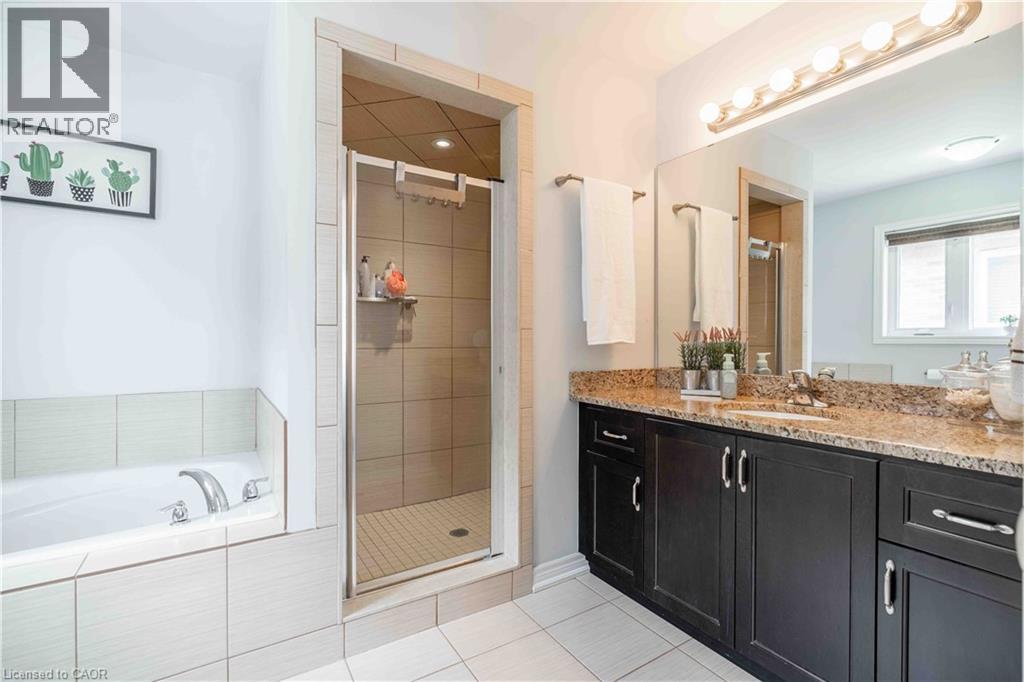 3 NARBONNE Crescent - 31