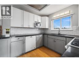 1674 Aspen Way, Campbell River, BC V9W7B7 Photo 13