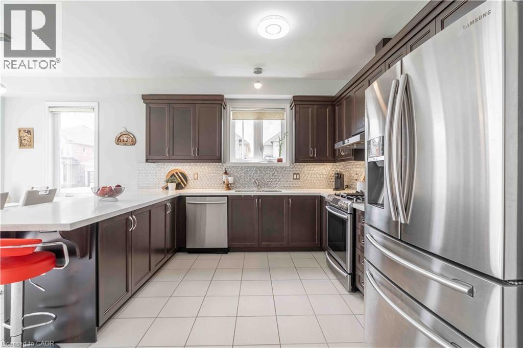 3 NARBONNE Crescent - 21