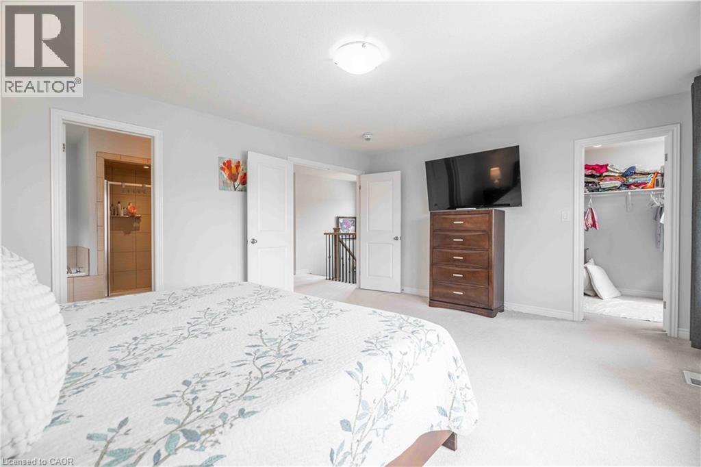 3 NARBONNE Crescent - 28