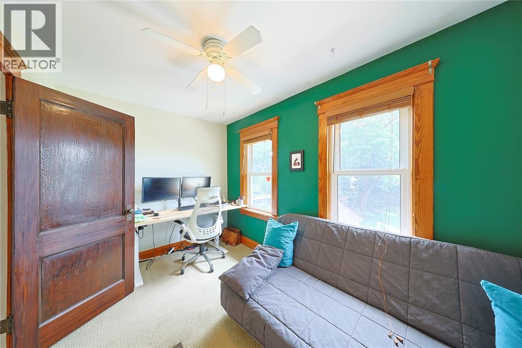 335 RUSSELL STREET - Image 12