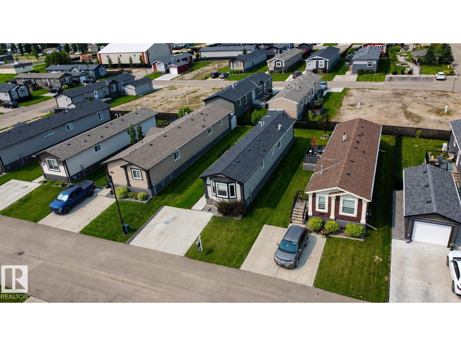 18 Aspen AV, Morinville — photo 2