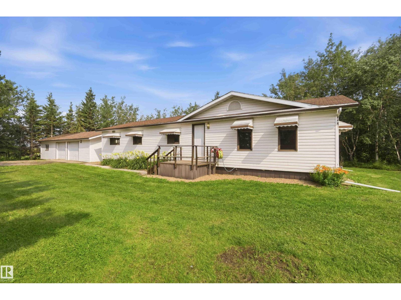 21512 Township Road 584 - 1