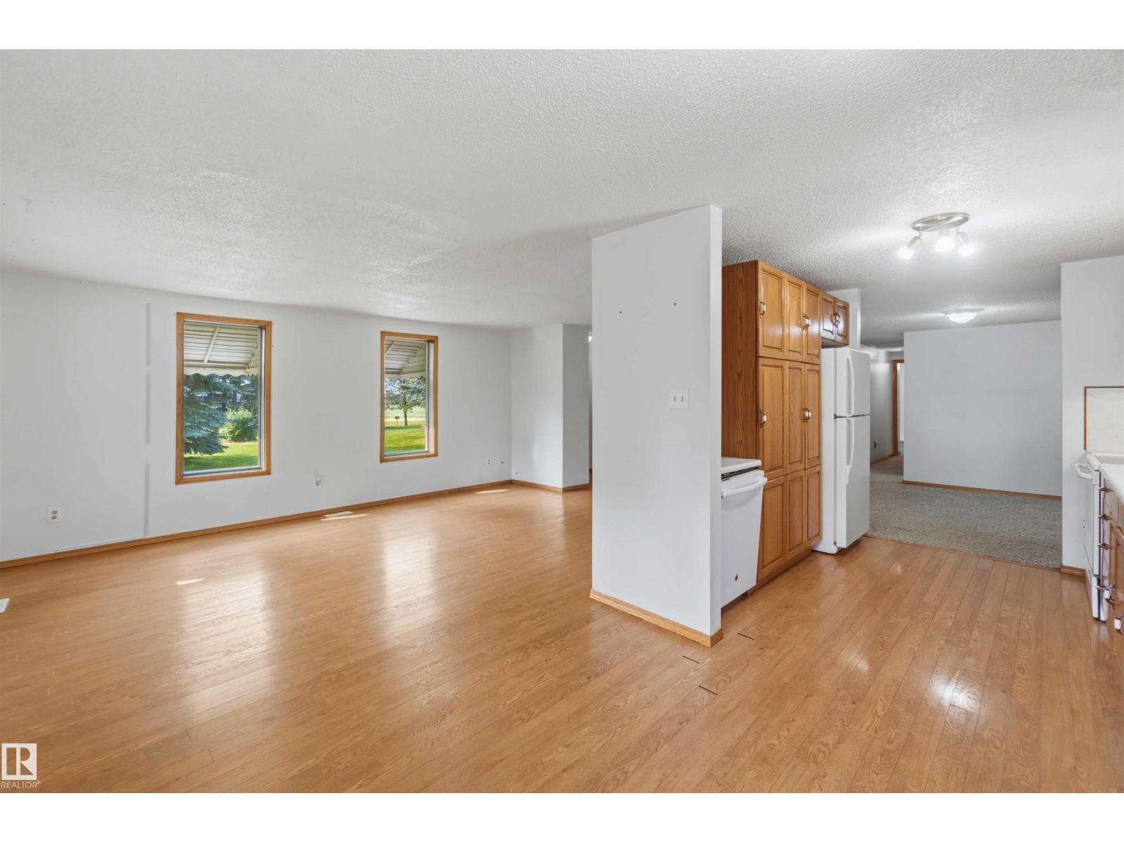 21512 Township Road 584 - 13
