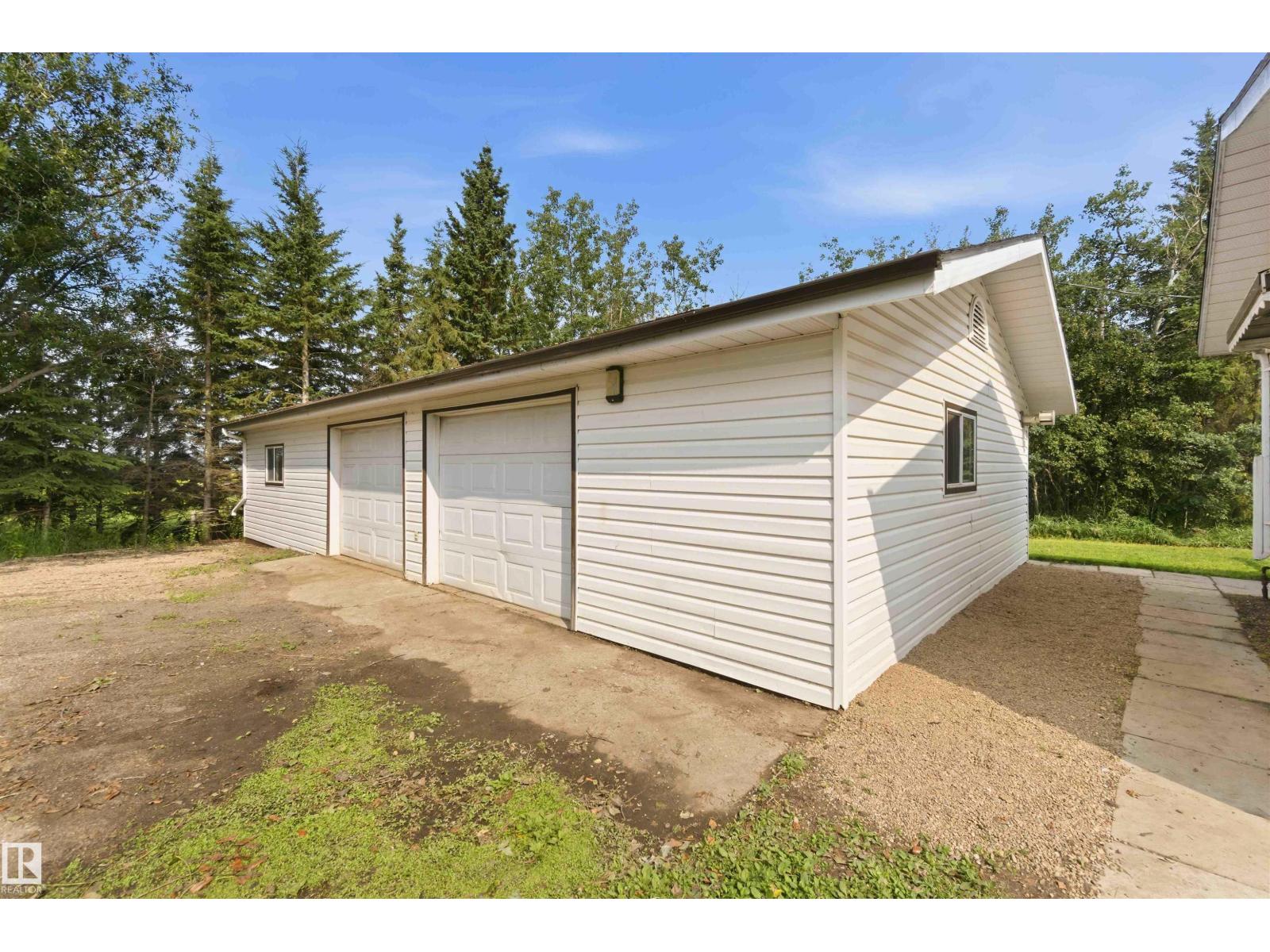 21512 Township Road 584 - 43