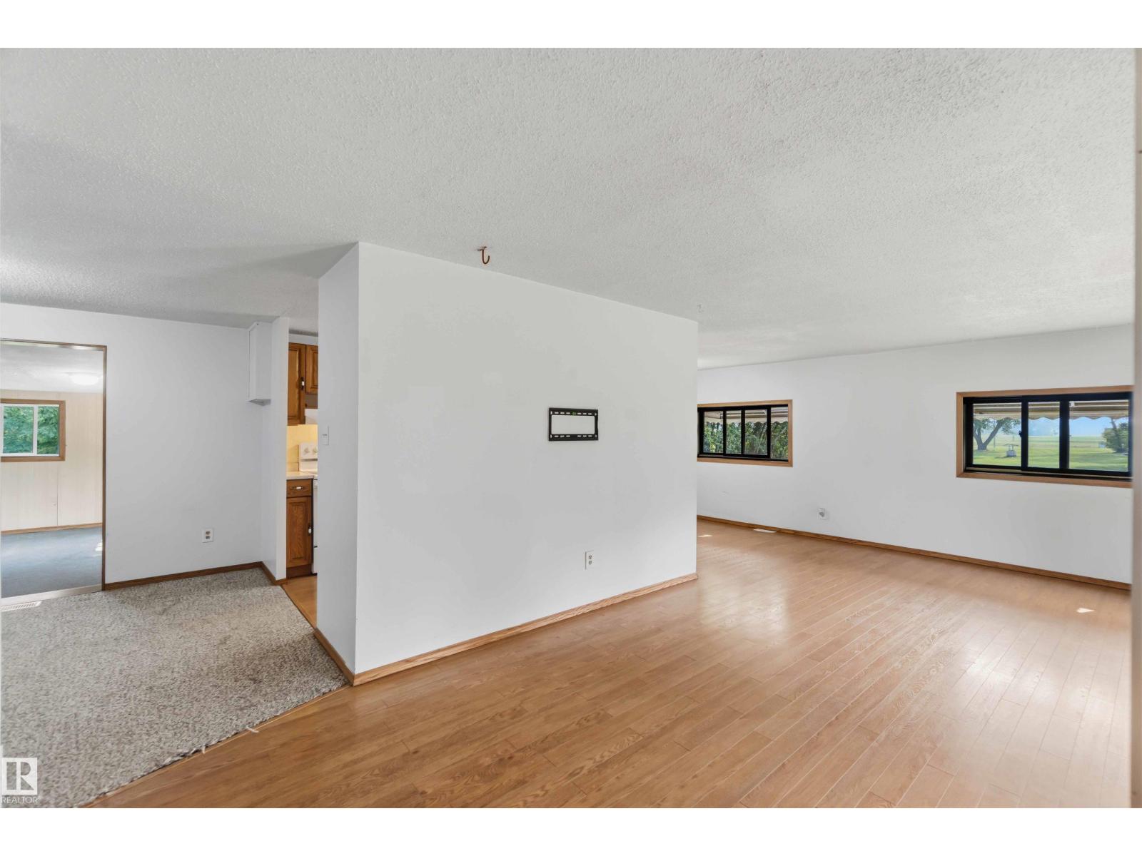 21512 Township Road 584 - 5