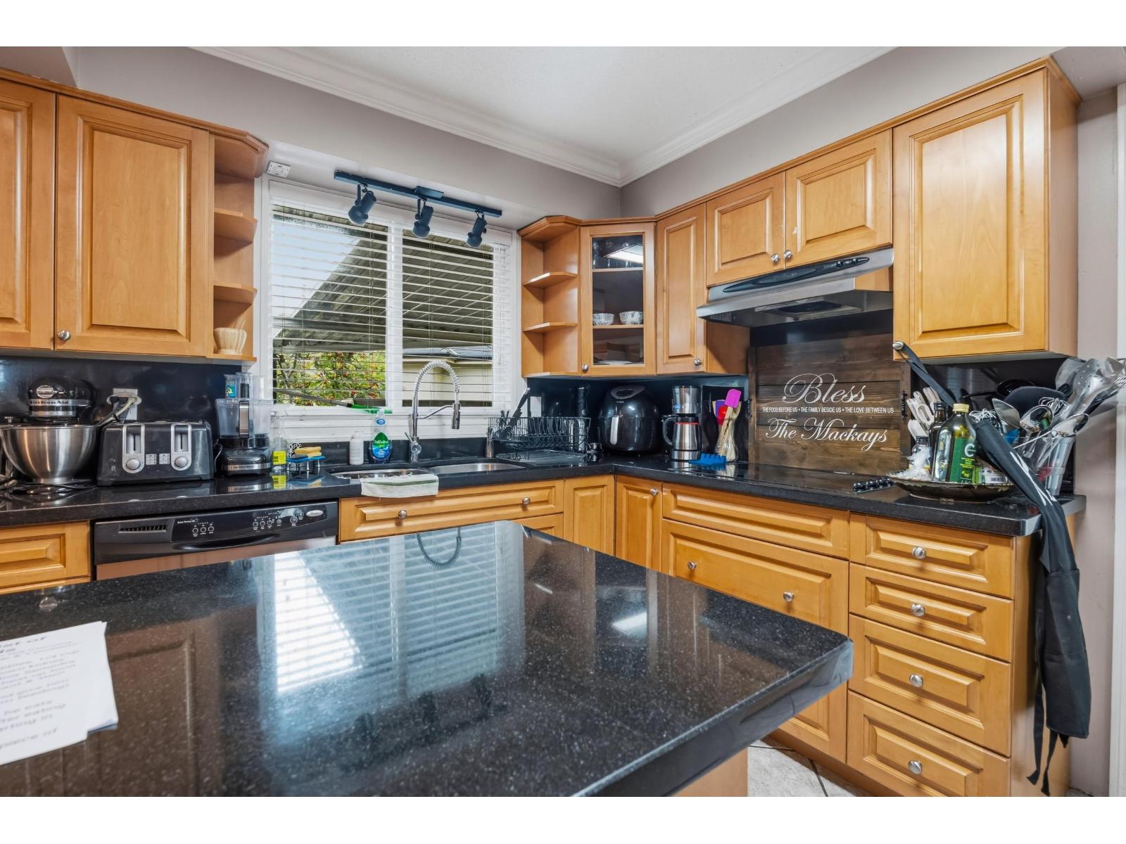 3 Bed, 3 Bath House for Sale in Surrey – 15797 92 AVENUE, Surrey – MLS# R3149478 - Image 9