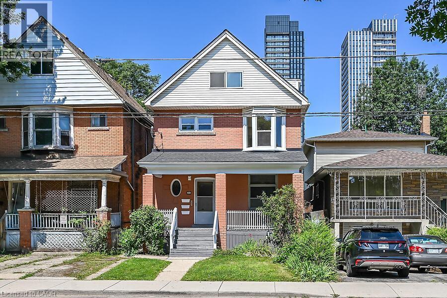 103 MARY Street - 1