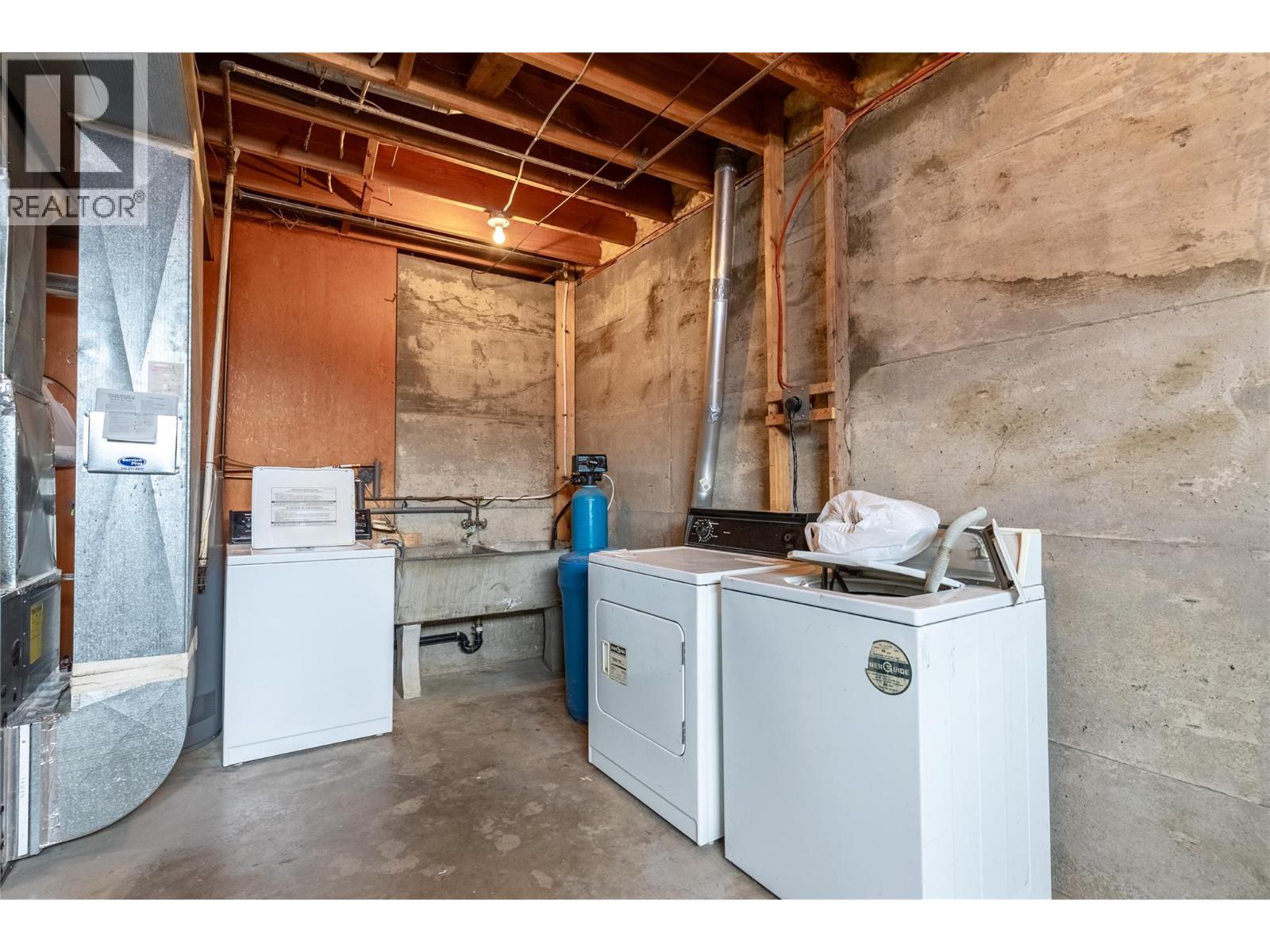 1072 Collins Road, Cache Creek