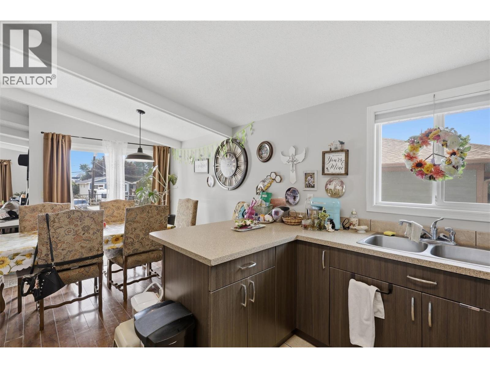 1820/1822 Gellrich Avenue - Image 62