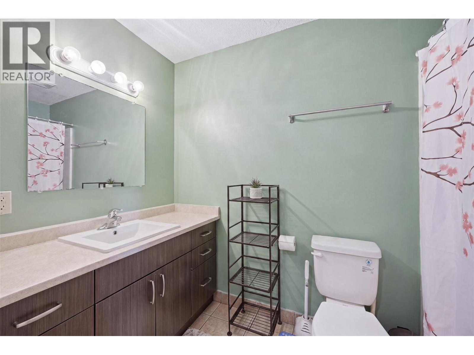 1820/1822 Gellrich Avenue - Image 64