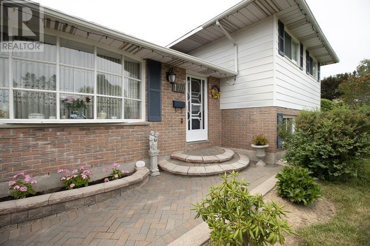 170 Laronde AVE - 12