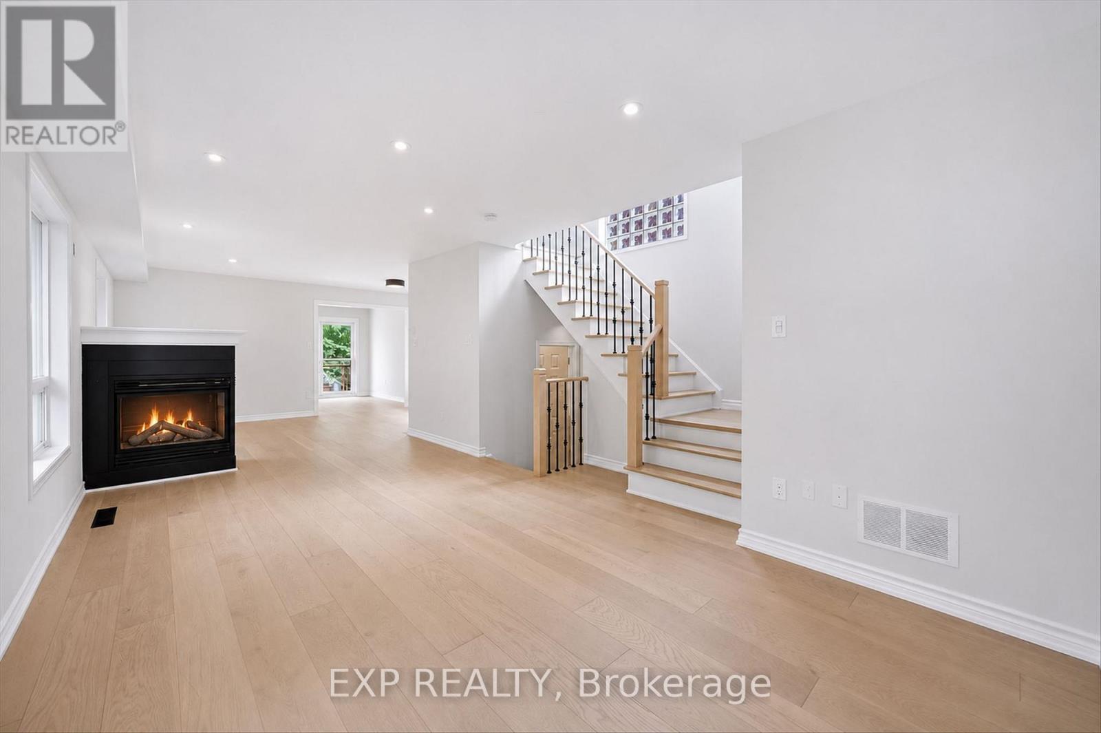 5628 STELLA LANE - 13