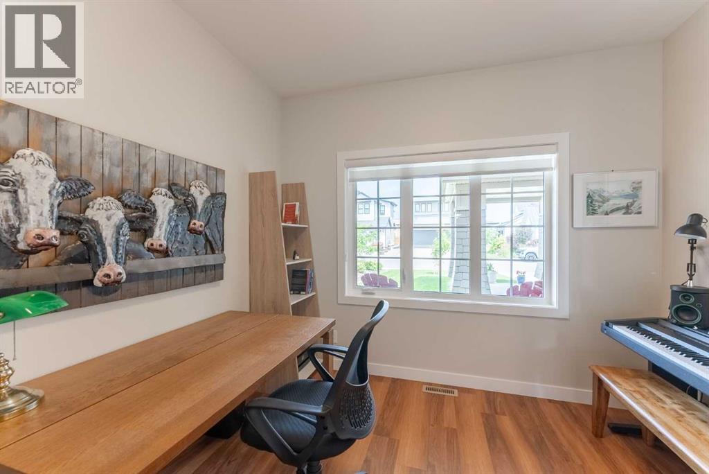 1060 Caledonia Place W - Image 22