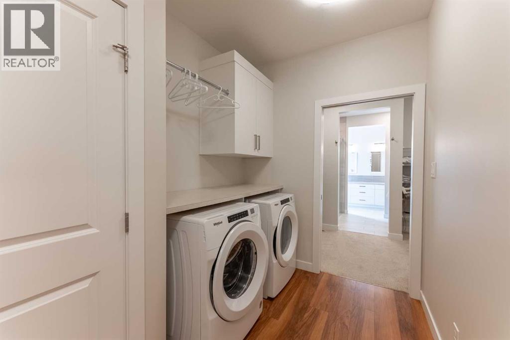 1060 Caledonia Place W - Image 25
