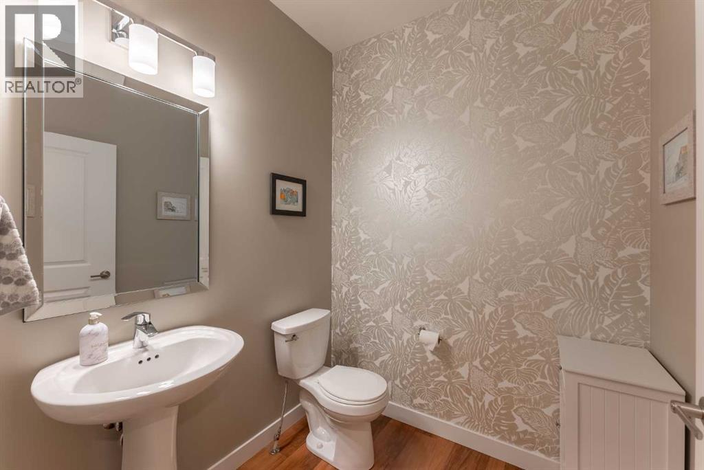 1060 Caledonia Place W - Image 26