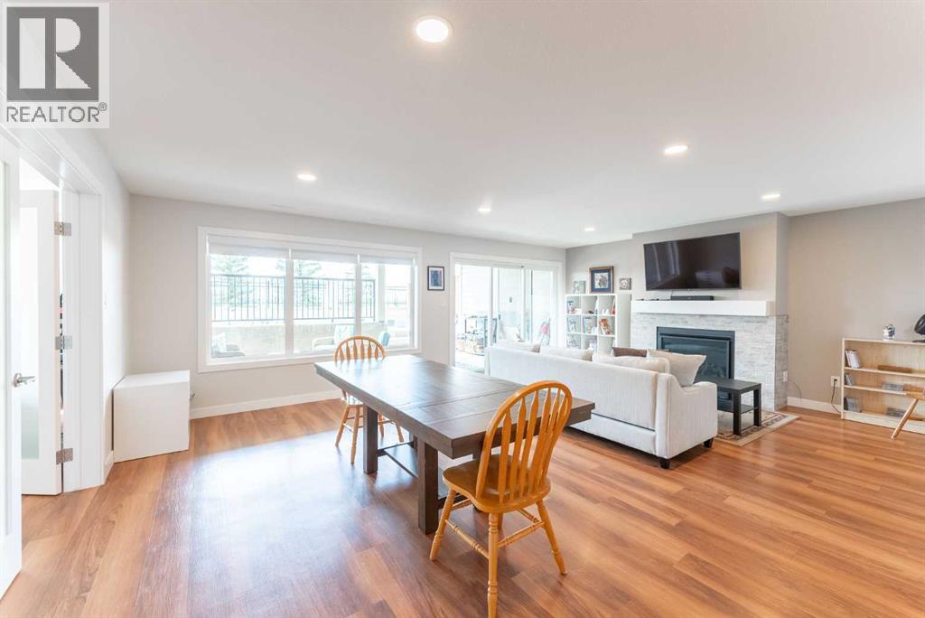 1060 Caledonia Place W - Image 27