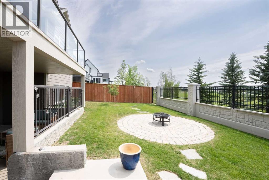 1060 Caledonia Place W - Image 36