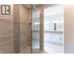 1060 Caledonia Place W - photo 20