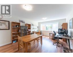 1060 Caledonia Place W - photo 30