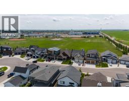 1060 Caledonia Place W - photo 43