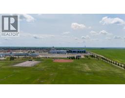 1060 Caledonia Place W - photo 44