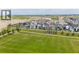 1060 Caledonia Place W - photo 45