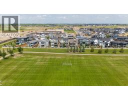 1060 Caledonia Place W - photo 46