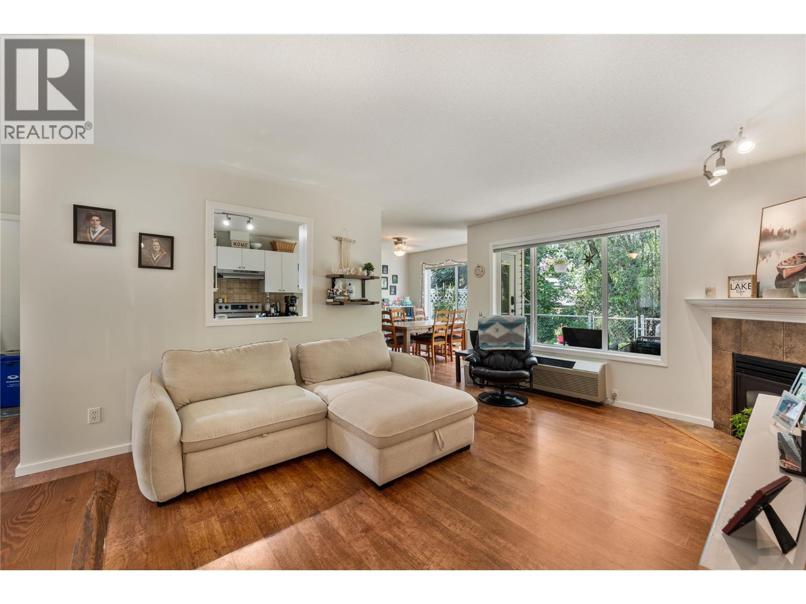 #8 602 Browne Road - 12