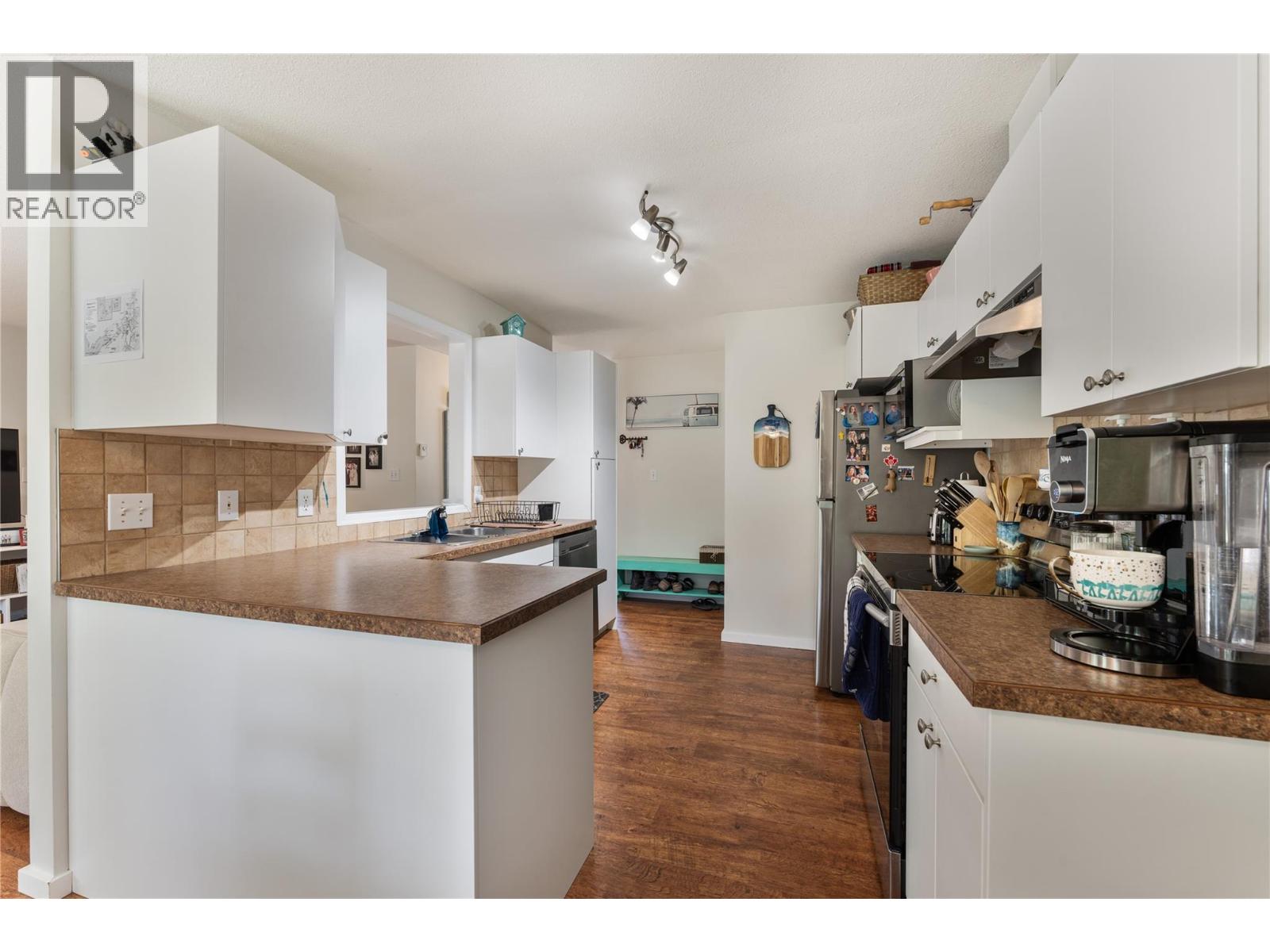 #8 602 Browne Road - 4