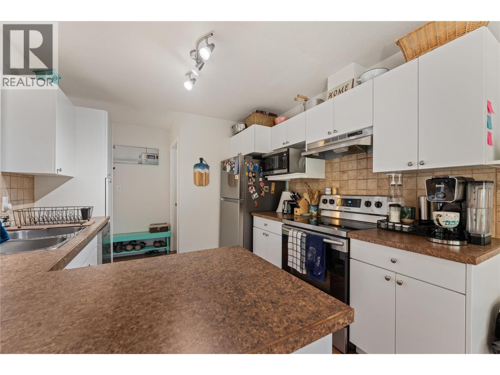 #8 602 Browne Road - 5