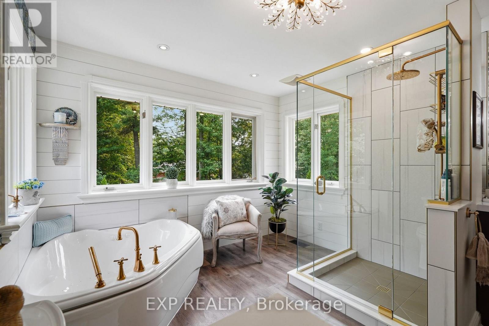 1259 RANDBORO CRESCENT - 32