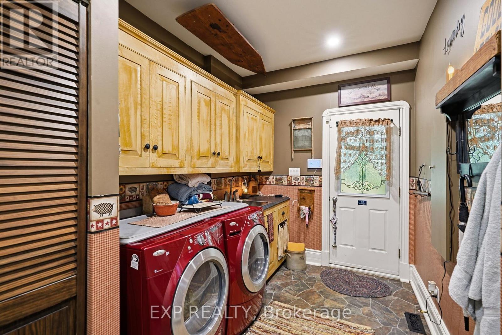 1259 RANDBORO CRESCENT - 39