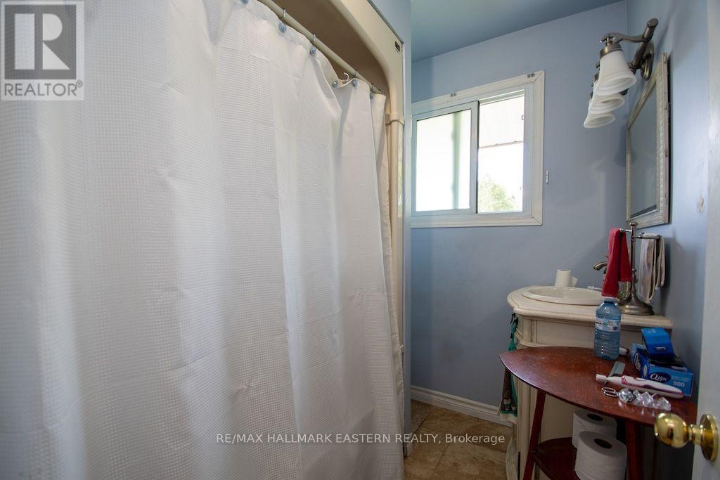 1504 BRADFIELD ROAD - 20